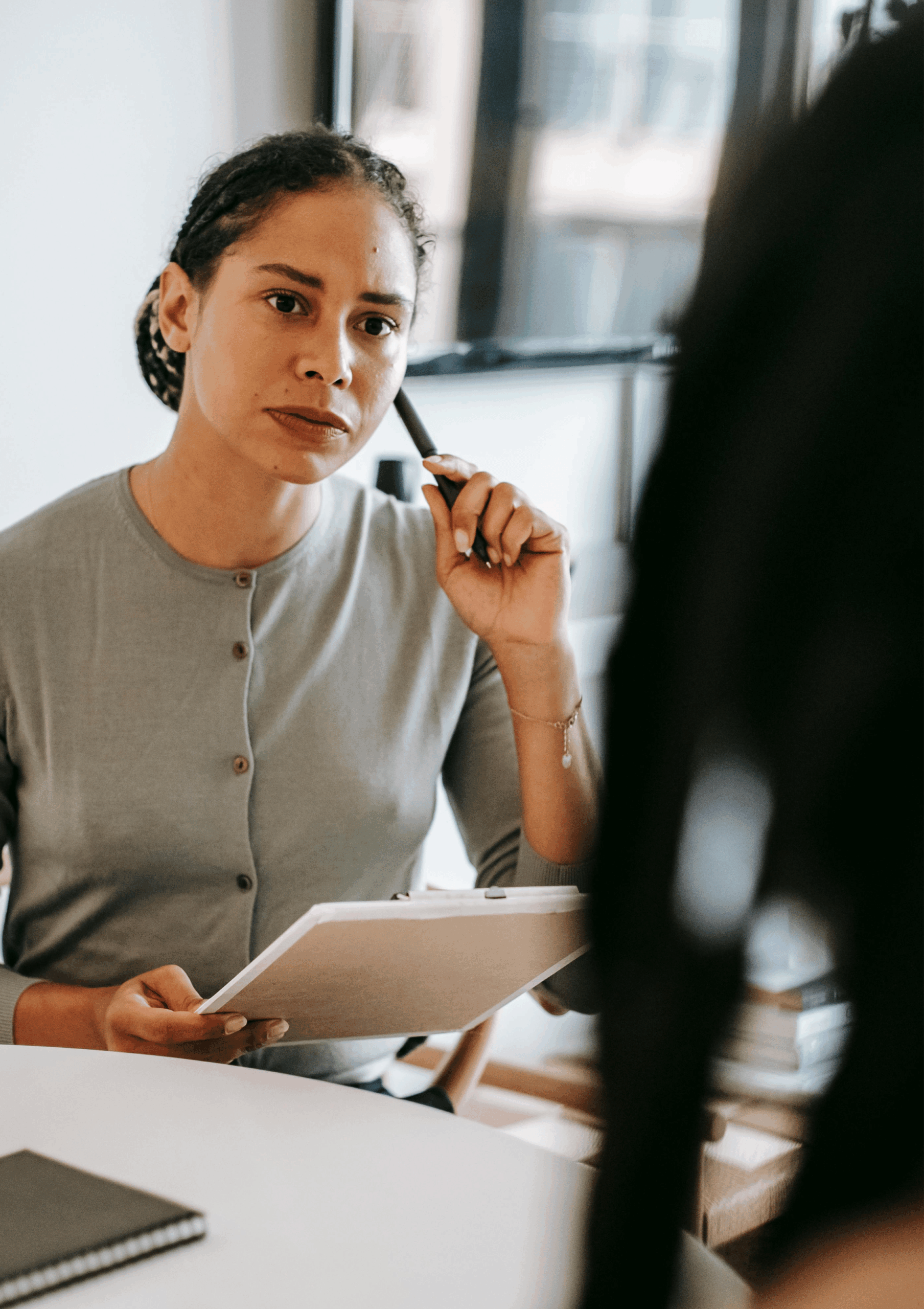 femme qui se demande à quoi sert un bilan de compétences
